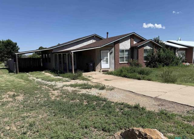 Property at 2204 Moreland Dr, Las Vegas, NM 87701, 3 beds, 2 baths