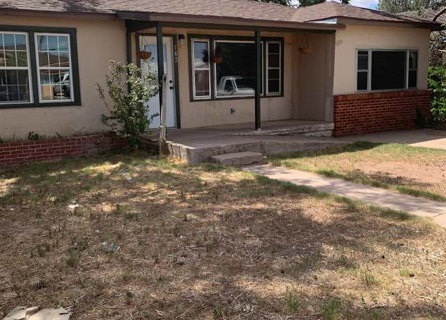Property at 142 S Indio Ave, Portales, NM 88130, 3 beds, 2 baths