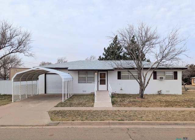 Property at 200 Circle Dr, Clovis, NM 88101, 3 beds, 1 bath