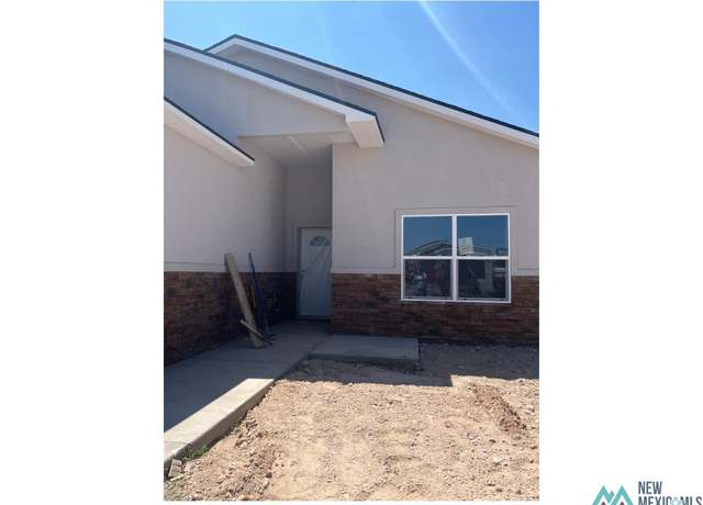 Property at 2710 S Onyx Dr, Roswell, NM 88203, 3 beds, 2 baths