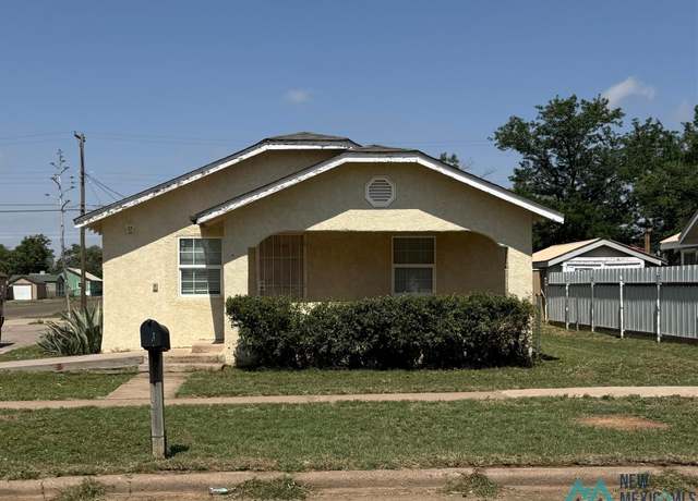 Property at 1000 Ross St, Clovis, NM 88101, 4 beds, 2.5 baths
