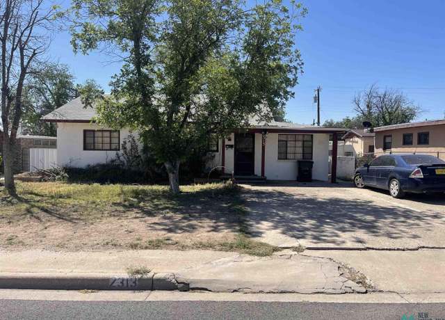 Property at 2313 Mountain Dr, Carlsbad, NM 88220, 3 beds, 1.5 baths