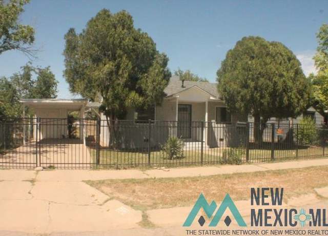 Property at 907 W Summit St, Roswell, NM 88203, 2 beds, 1 bath