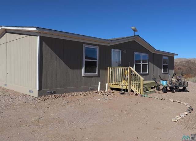 Property at 94 Alamosa Village Rd, Elephant Butte, NM 87935, 3 beds, 2 baths