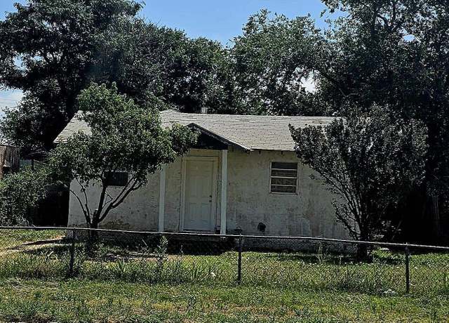 Property at 709 Cameo St, Clovis, NM 88101, 1 bed, 1 bath