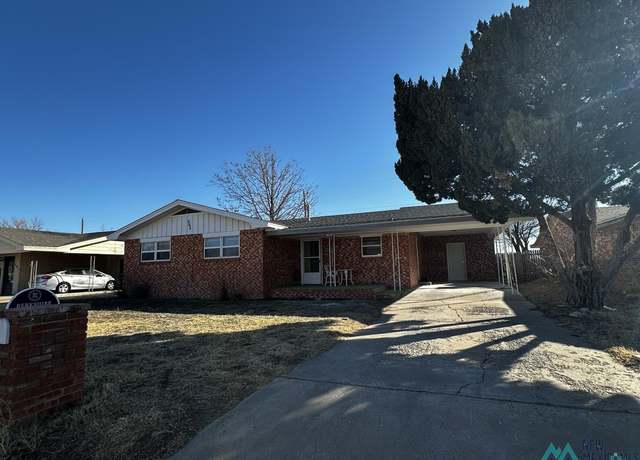 Property at 265 Oklahoma Dr, Portales, NM 88130, 3 beds, 2 baths
