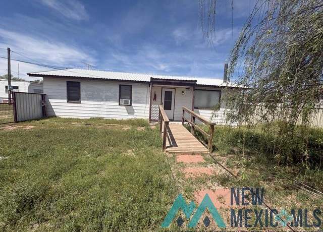 Property at 1796 S Roosevelt Rd 3, Portales, NM 88130, 5 beds, 3 baths