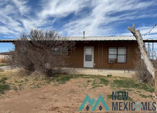Property at 1914 Nm 236 Rd, Portales, NM 88130, 3 beds, 1 bath