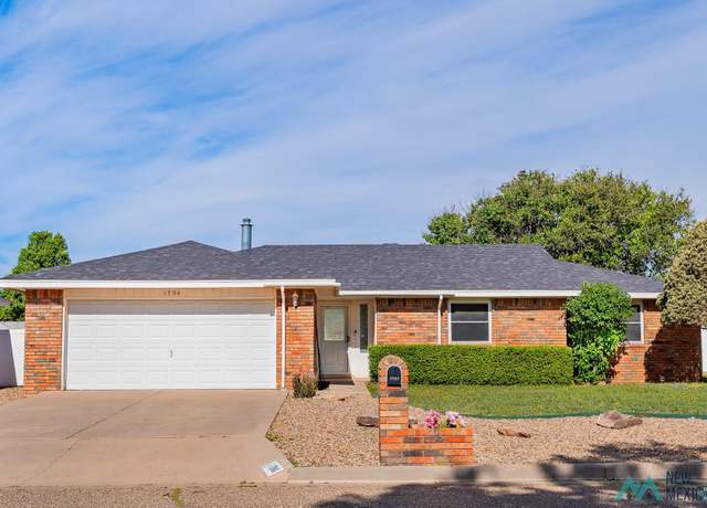 Property at 1704 Janeway St, Clovis, NM 88101, 3 beds, 2 baths