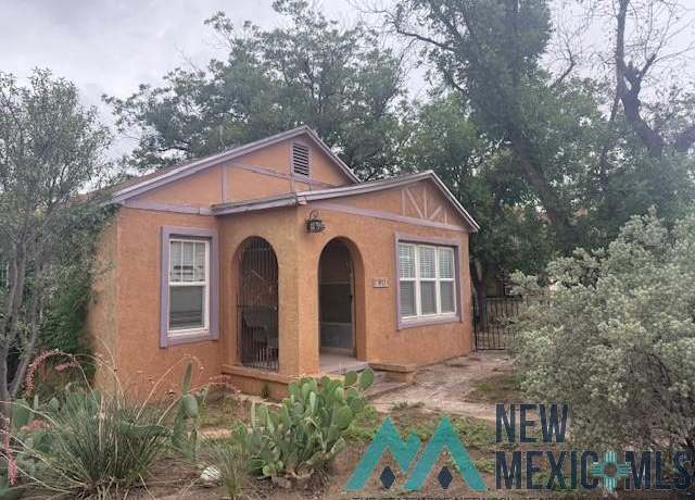 Property at 911 W Fox St, Carlsbad, NM 88220, 2 beds, 1 bath