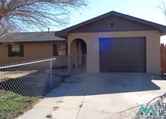 Property at 1008 Lusk St, Roswell, NM 88203, 3 beds, 2 baths