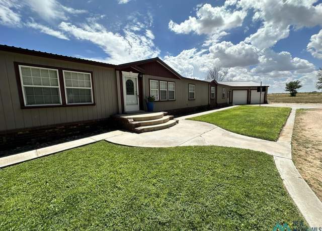 Property at 1849 Oasis Rd, Portales, NM 88130, 5 beds, 3 baths