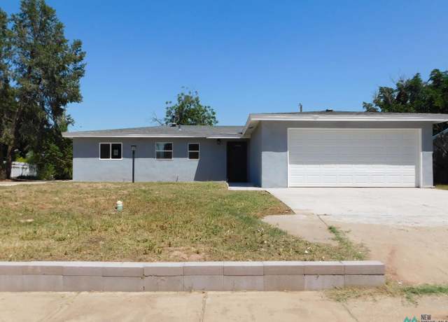 Property at 3307 Chiquita Ln, Roswell, NM 88201, 3 beds, 2 baths
