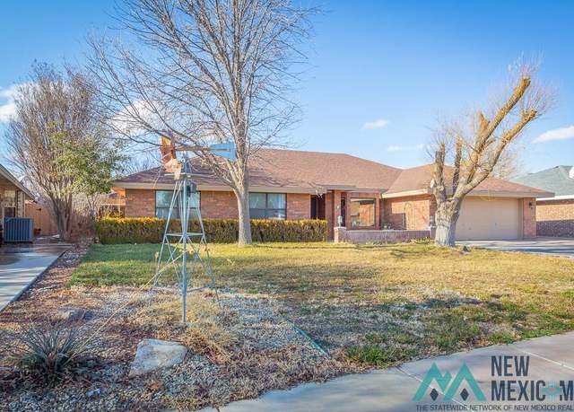 Property at 14 La Paz St, Roswell, NM 88201, 3 beds, 2 baths