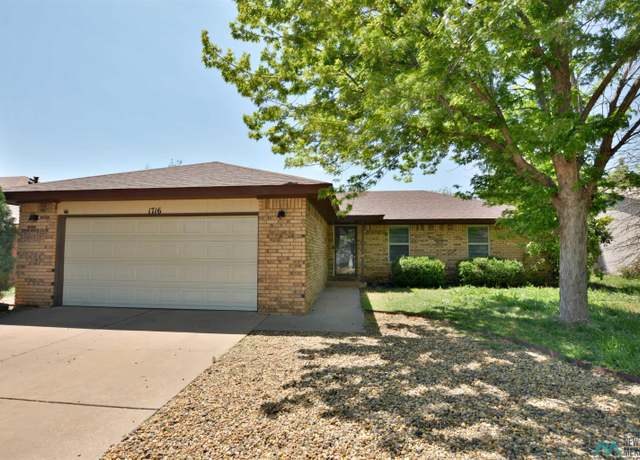 Property at 1716 Janeway St, Clovis, NM 88101, 3 beds, 2 baths