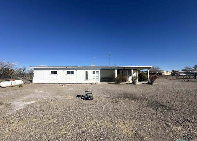 Property at 312 Ocotillo Dr, Elephant Butte, NM 87935, 3 beds, 2 baths