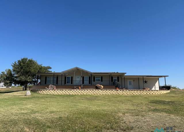 Property at 402 Cheyenne Dr, Logan, NM 88426, 3 beds, 2 baths