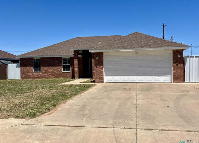 Property at 708 Starlite Dr, Clovis, NM 88101, 4 beds, 2 baths