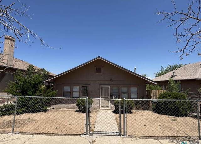 Property at 307 E Mesa Ave, Gallup, NM 87301, 3 beds, 1 bath