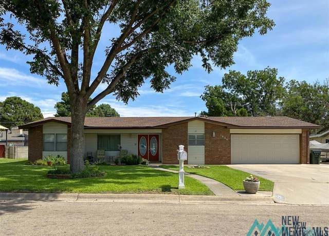 Property at 1606 W Thomas St, Carlsbad, NM 88220, 3 beds, 2 baths