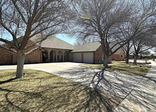 Property at 2007 Brazos St, Roswell, NM 88201, 3 beds, 3 baths