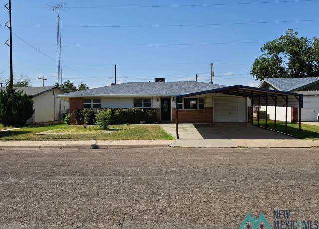 Property at 1014 W Coal Ave, Hobbs, NM 88240, 3 beds, 2 baths