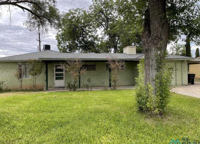 Property at 1209 W Ural St, Carlsbad, NM 88220, 3 beds, 2 baths