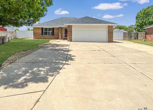 Property at 120 Billys Cir, Clovis, NM 88101, 3 beds, 2 baths