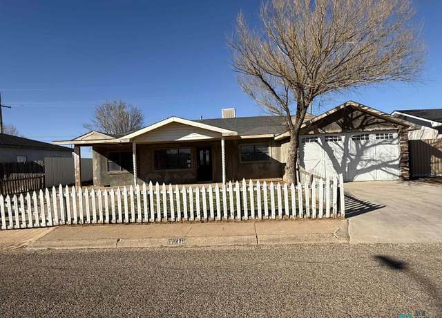 Property at 428 Tierra Blanca Rd, Clovis, NM 88101, 3 beds, 2 baths