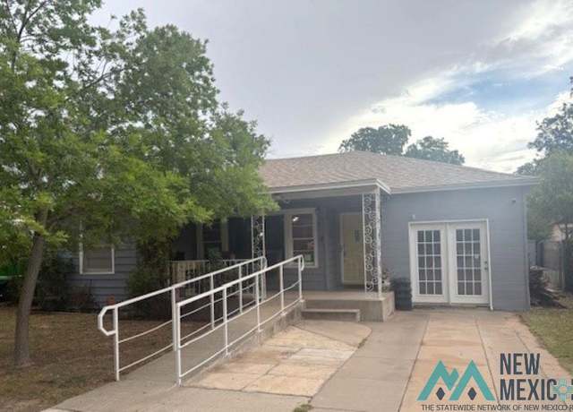 Property at 905 N Alameda St, Carlsbad, NM 88220, 3 beds, 2 baths