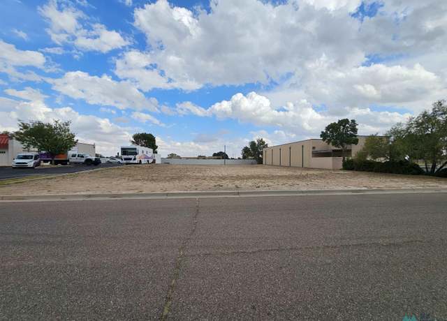 Property at 00 Grand Avenue Plaza St, Roswell, NM 88201