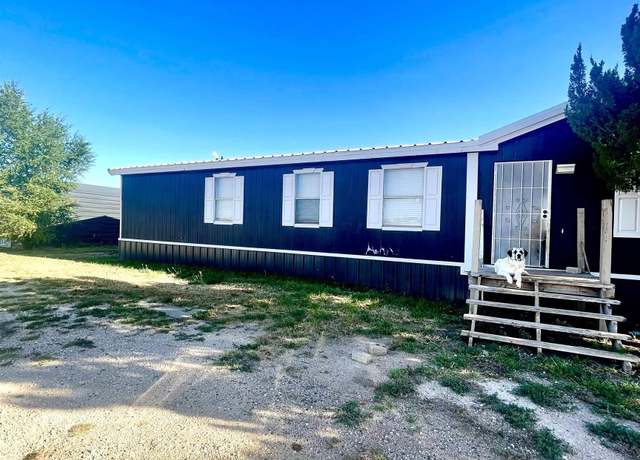 Property at 1237 Ranchero Rd, Clovis, NM 88101, 4 beds, 2 baths
