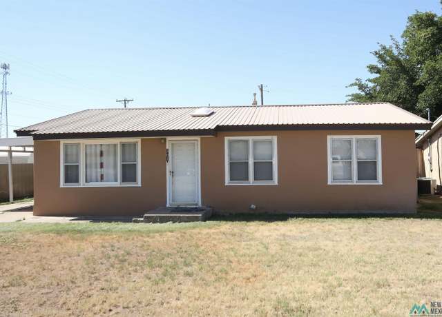 Property at 301 W Mcarthur Ave, Artesia, NM 88210, 3 beds, 3 baths