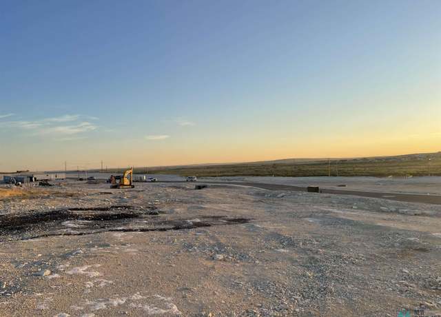 Property at 1618 Skyline Dr, Carlsbad, NM 88220