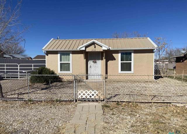 Property at 405 E Jefferson St, Roswell, NM 88203, 2 beds, 1 bath