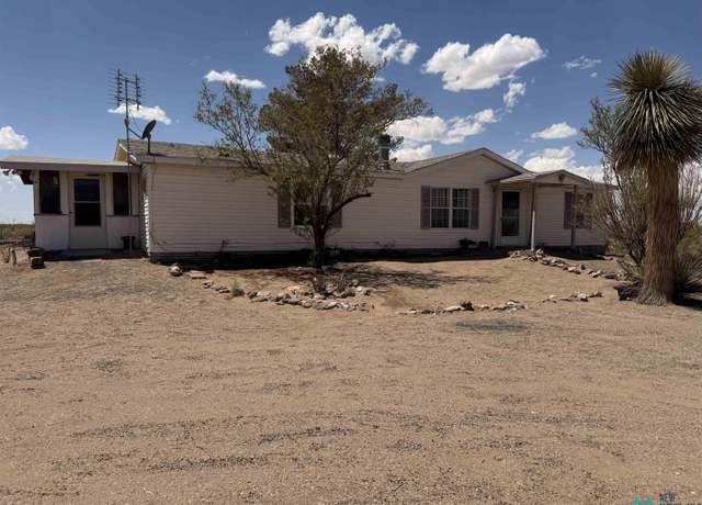 Property at 9660 SE Country Rd, Deming, NM 88030, 3 beds, 2 baths