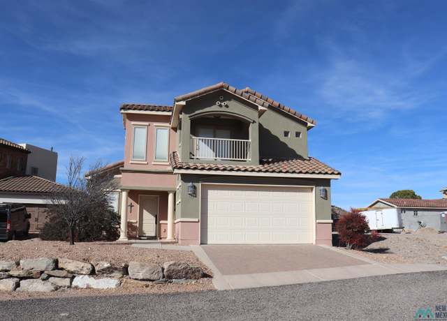 Property at 105 Pajaritos St, Elephant Butte, NM 87935, 2 beds, 2.5 baths