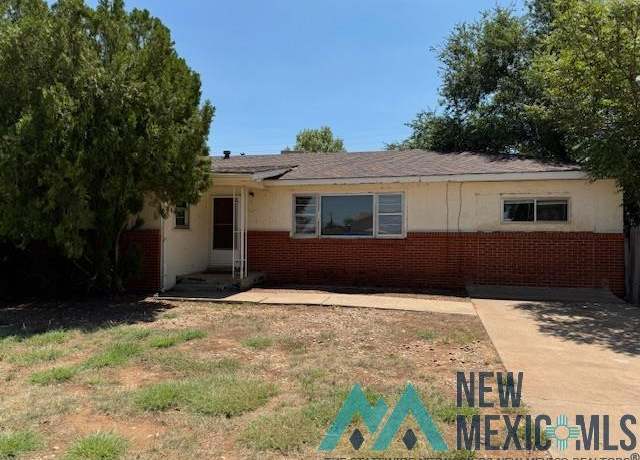 Property at 801 W Yucca Dr, Clovis, NM 88101, 3 beds, 2 baths