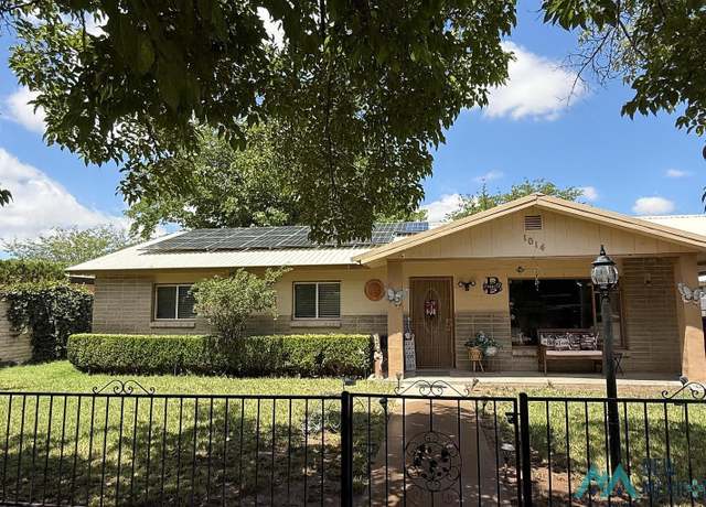 Property at 1014 S Platinum St, Deming, NM 88030, 5 beds, 3 baths