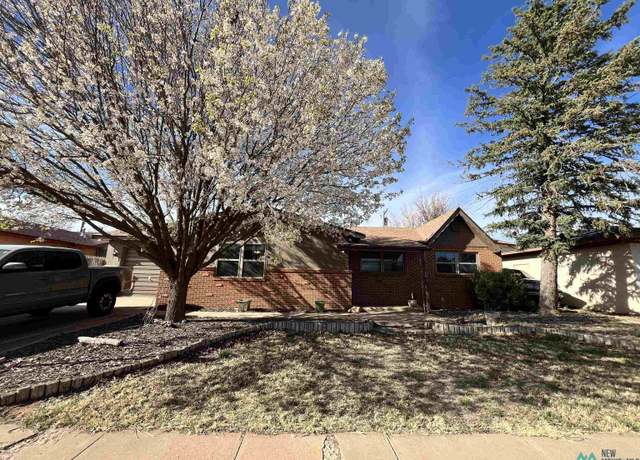 Property at 312 Manson St, Clovis, NM 88101, 3 beds, 2 baths