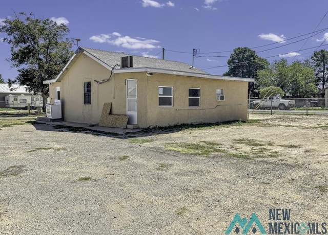 Property at 4328 Spencer Rd, Carlsbad, NM 88220, 3 beds, 1 bath