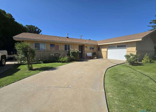 Property at 1202 Baylor Dr, Roswell, NM 88203, 4 beds, 2 baths