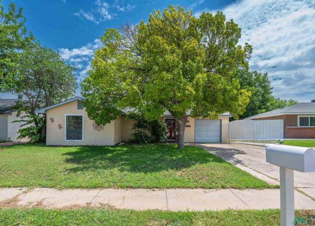 Property at 2817 N Orchard Ave, Roswell, NM 88201, 3 beds, 2 baths