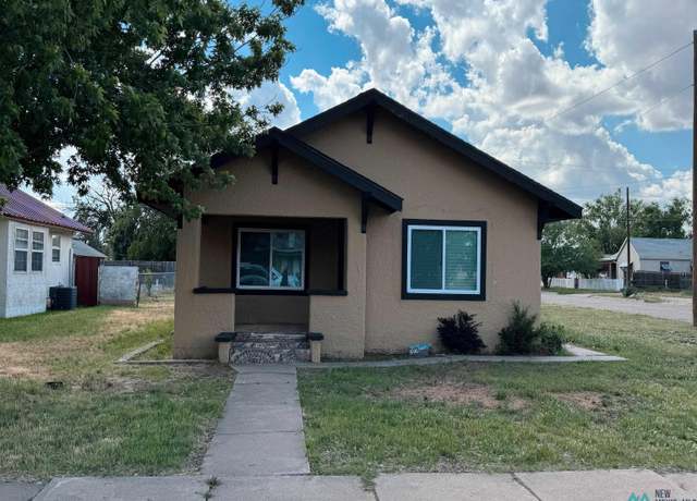 Property at 1020 N Connelly St, Clovis, NM 88101, 3 beds, 1 bath