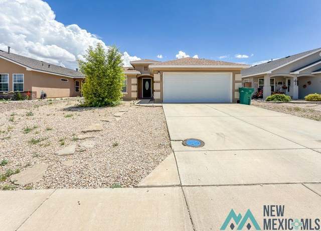 Property at 4907 W Dark Horse Dr, Hobbs, NM 88240, 3 beds, 2 baths