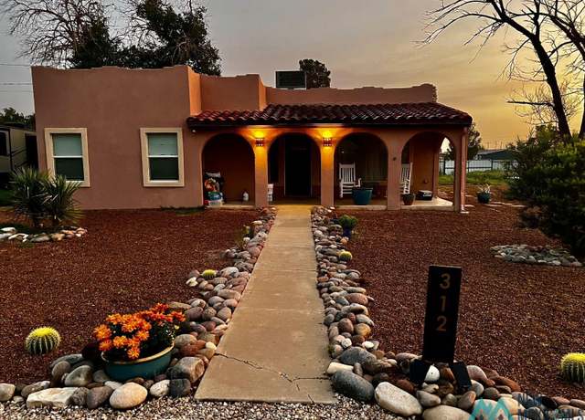 Property at 312 L St, Carlsbad, NM 88220, 3 beds, 2 baths