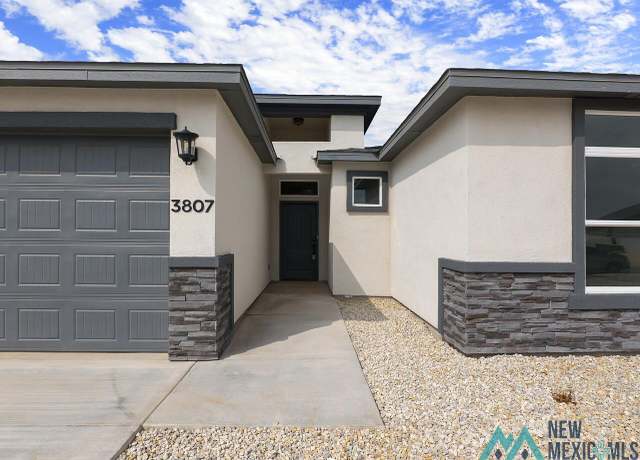Property at 3807 Baler Ln, Carlsbad, NM 88220, 4 beds, 2.5 baths