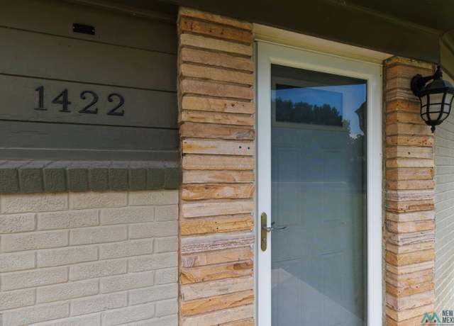 Property at 1422 S Country Cir, Carlsbad, NM 88220, 3 beds, 2 baths
