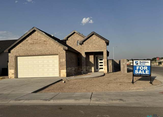 Property at 2902 Epoca Cir, Hobbs, NM 88240, 3 beds, 2 baths
