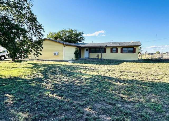 Property at 1404 E Rancho Rd, Hobbs, NM 88242, 3 beds, 2 baths
